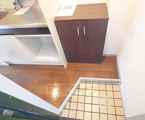 玄関　靴箱も付いております