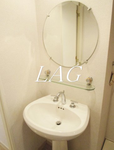 洗面設備　独立洗面台です。