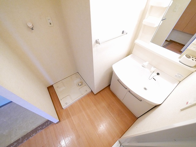 洗面設備　使いやすい洗面所です