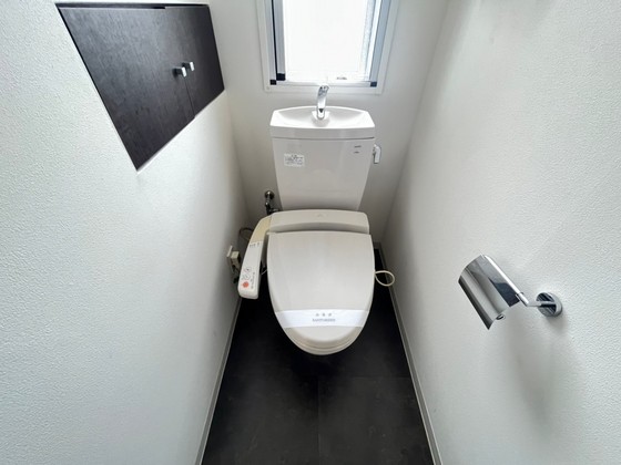 トイレ　※別部屋の写真です