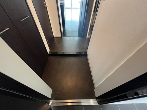 玄関　※別部屋の写真です