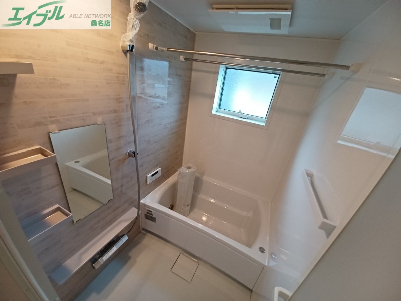 バス・シャワールーム　別部屋反転写真です