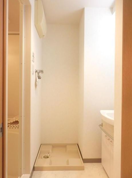 洗面設備　他のお部屋の参考写真となります。