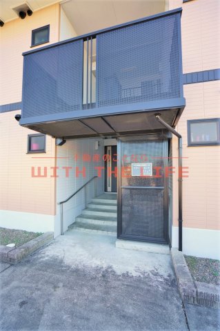 エントランス　建物の内部です