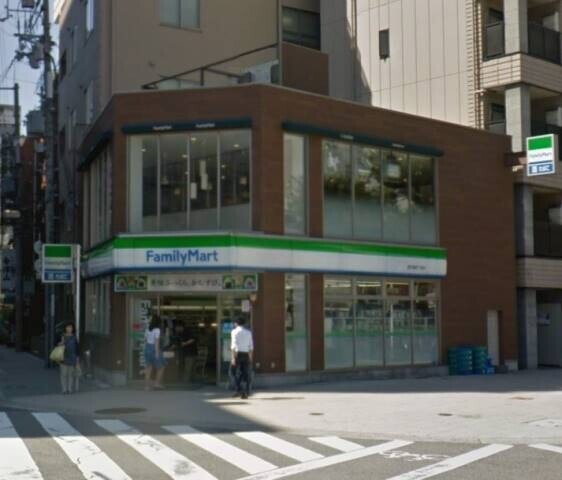 コンビニ　ファミリーマート西天満四丁目店（コンビニ）まで1683m