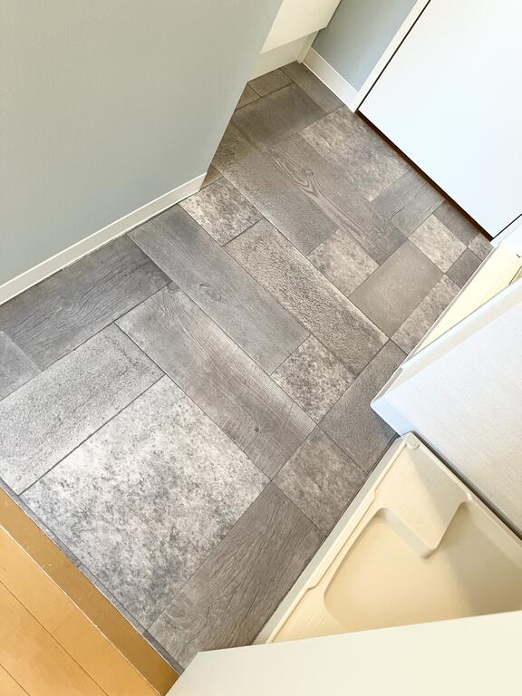 洗面設備　オシャレなクッションフロア