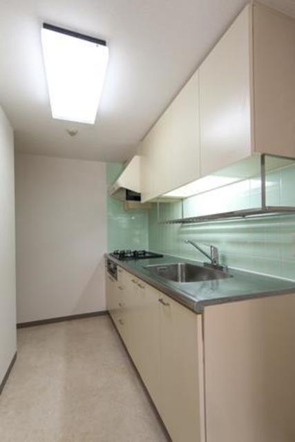 キッチン　※写真は同タイプ住戸です。