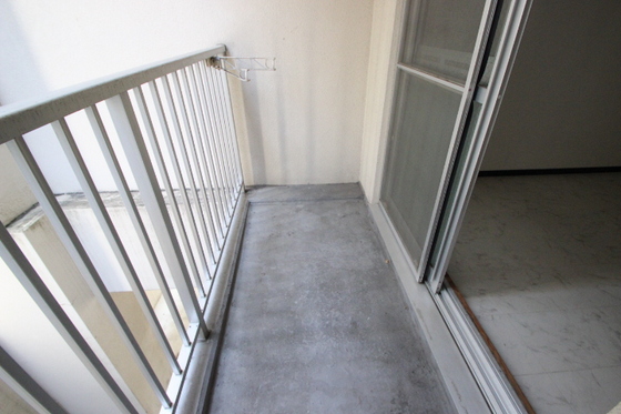 バルコニー　※別号室の写真です。