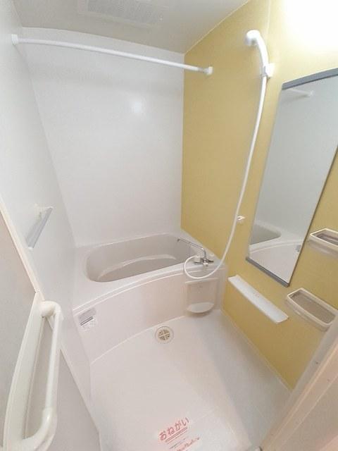 バス・シャワールーム　バスルーム