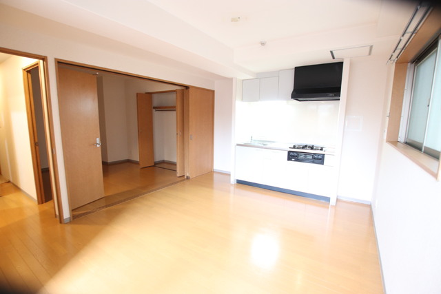 居室・リビング　※別部屋参考写真