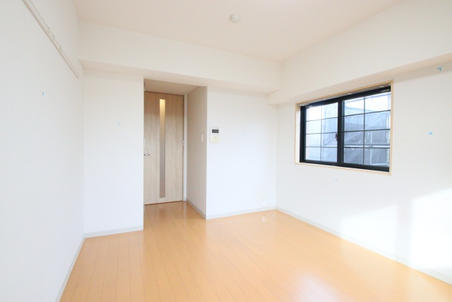 居室・リビング　※別室の参考写真の為、現況優先です。