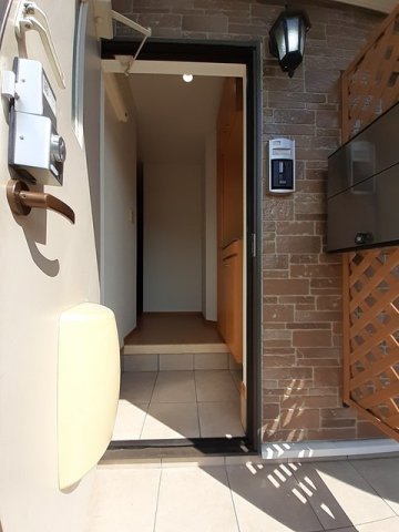 玄関　明るい玄関です