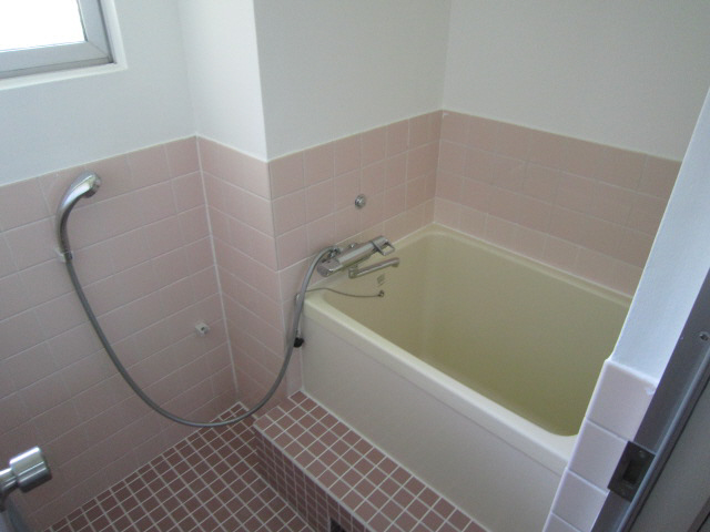 バス・シャワールーム　日々の疲れを癒すお風呂付です