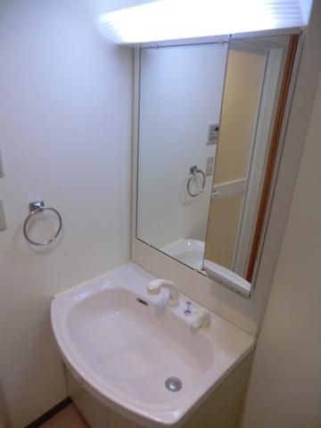 洗面設備　女性に嬉しいシャンプードレッサー