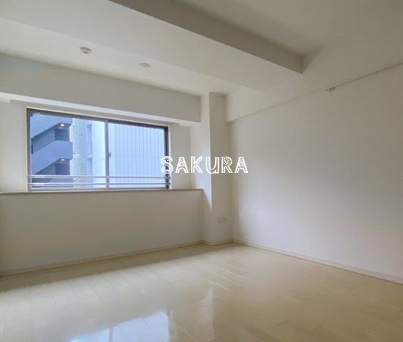 居室・リビング　使いやすい形の為、レイアウトを楽しめます♪