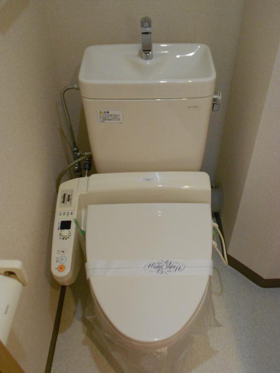 トイレ　同タイプ・同モデルを使用