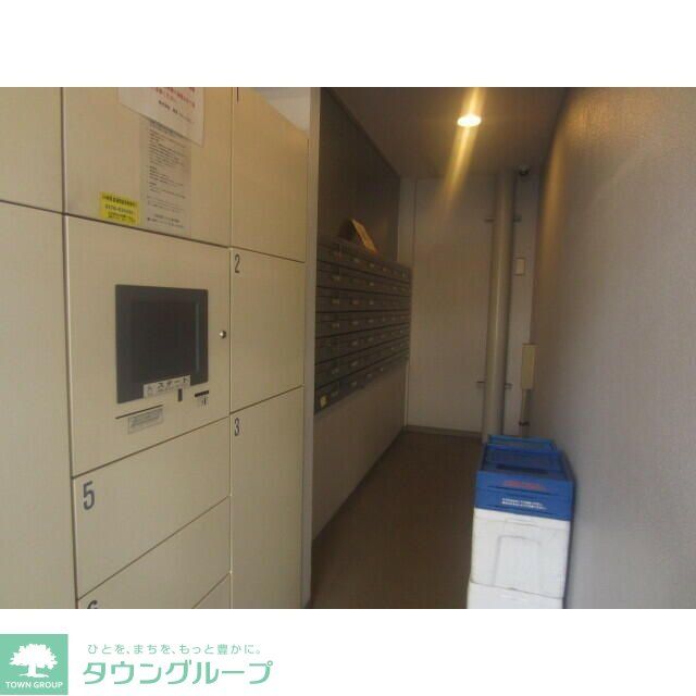 ロビー　★南西向き★