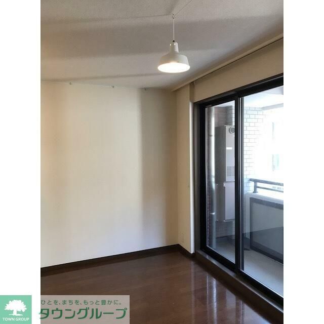 居室・リビング　★南西向き★