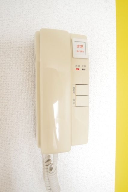 セキュリティ　★インターホン付き★