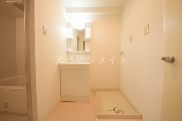 その他設備　室内洗濯機置場になります