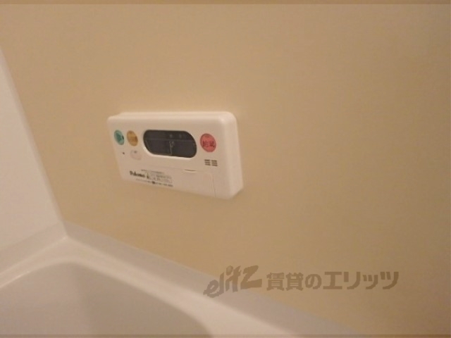 その他設備　給湯器リモコン