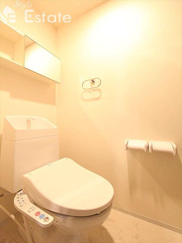 トイレ　トイレ