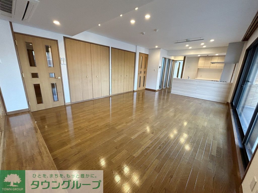 居室・リビング　約18.0帖のリビングダイニング