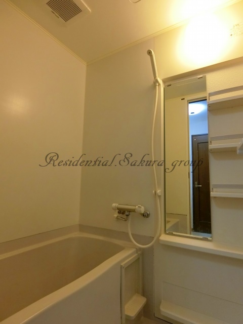 バス・シャワールーム　清潔感のある快適バスルーム♪