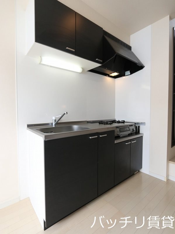 キッチン　＊画像は同型シリーズの為イメージ、現状優先致します