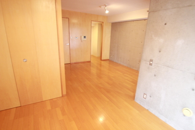 居室・リビング　別号室の写真