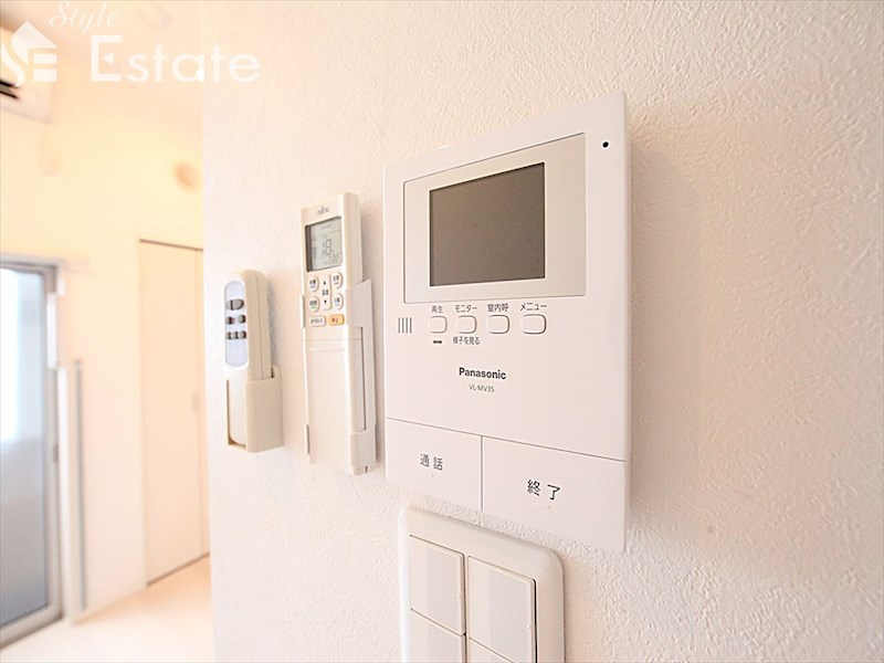 セキュリティ　モニター付きインターホン