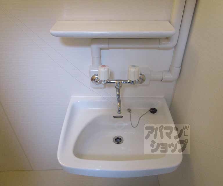 洗面設備　Ａ３号室の写真です。