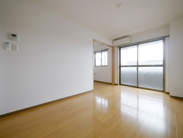 その他　エアコンつきです♪