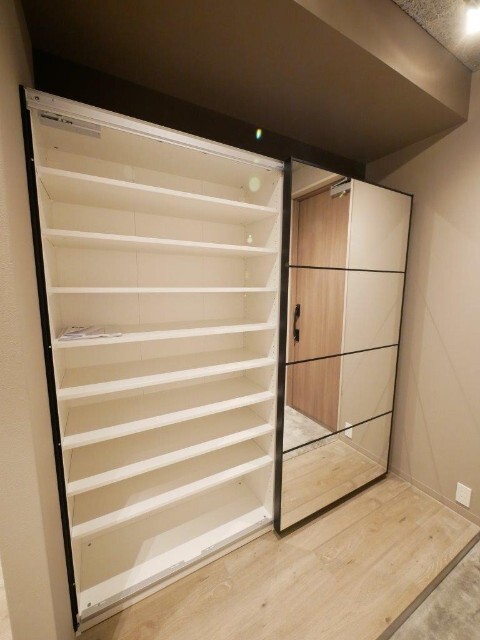 収納　シューズボックス