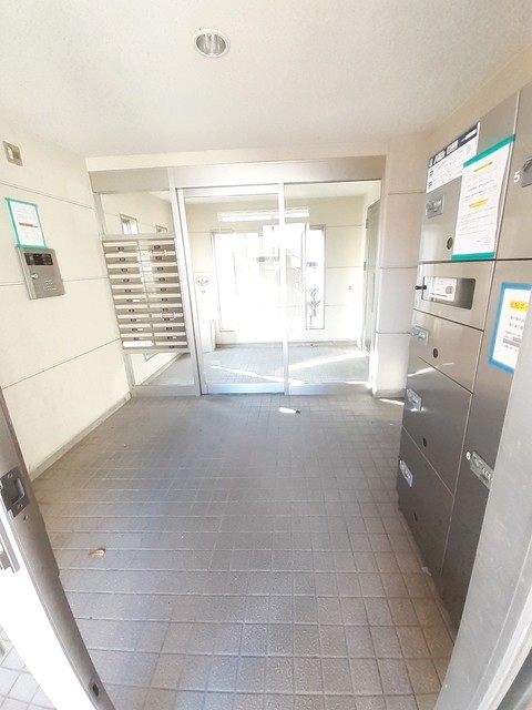 エントランス　エントランス