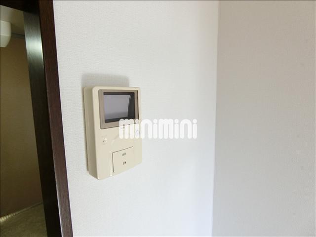 セキュリティ　突然の来客時もＴＶモニターホンでしっかり確認。