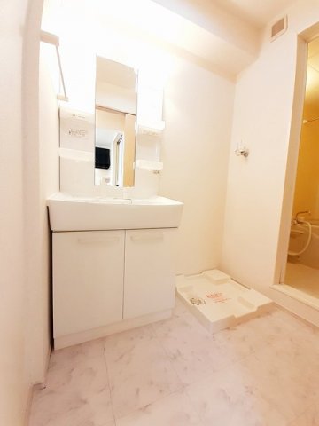 洗面設備　脱衣スペースもあります