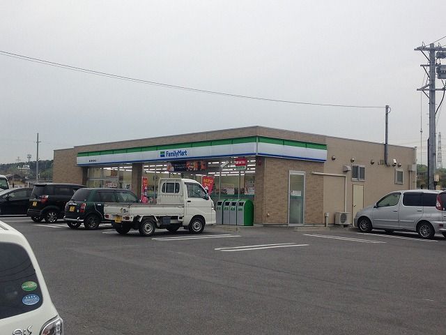 コンビニ　ファミリーマート豊田保見ヶ丘店（コンビニ）まで1315m