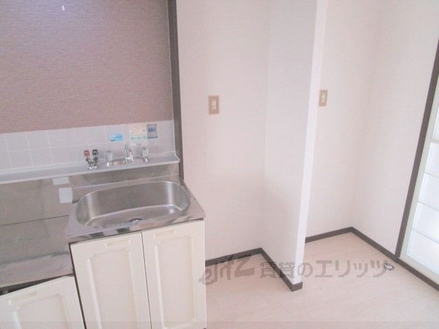 その他設備　冷蔵庫置場