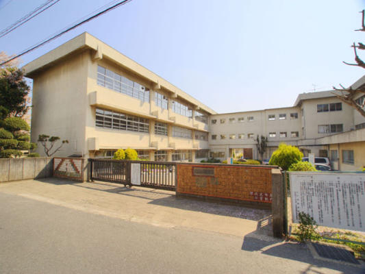 小学校　松戸市立上本郷小学校（小学校）まで871m