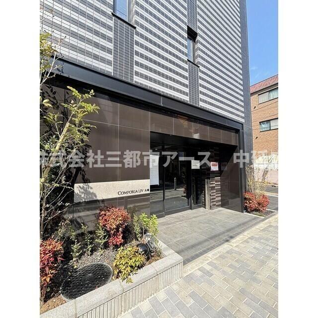 エントランス　コンフォリア・リヴ大崎