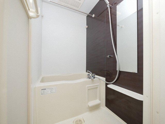 バス・シャワールーム　お風呂で日々の疲れを落としましょう