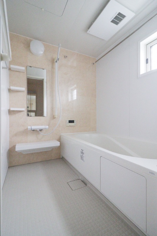 バス・シャワールーム　図面と現状に相違がある場合には現状を優先