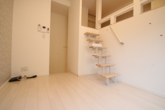 居室・リビング　※別室の参考写真の為、現況優先です。