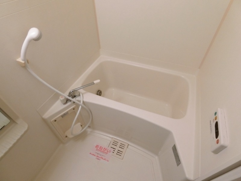 バス・シャワールーム　図面と現状に相違がある場合には現状を優先