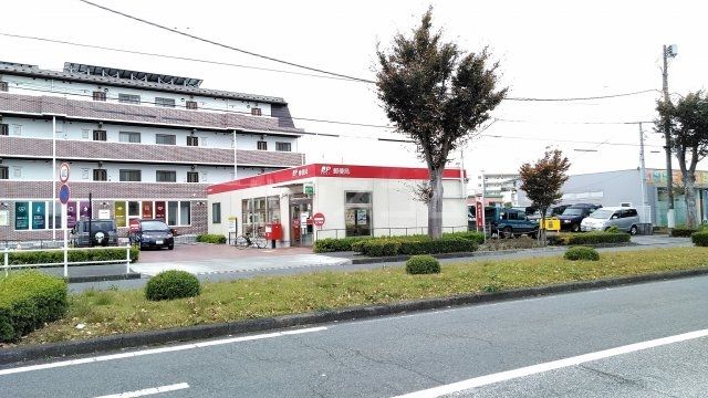 郵便局　忠生郵便局（郵便局）まで580m