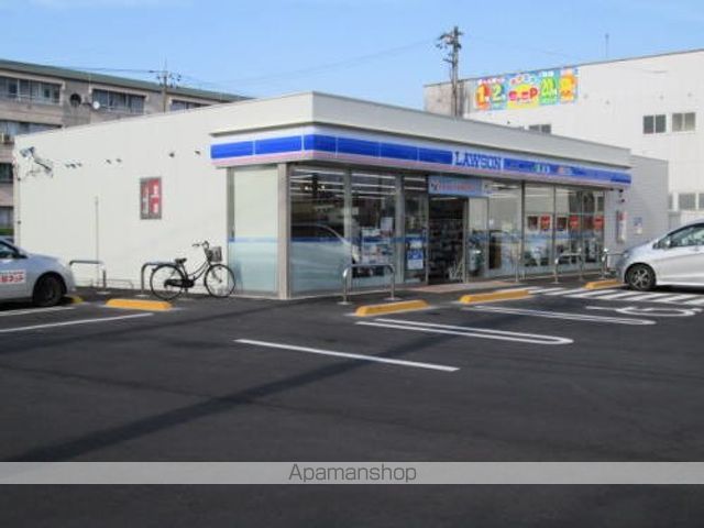 コンビニ　ローソン　福井御幸三丁目（コンビニ）まで600m