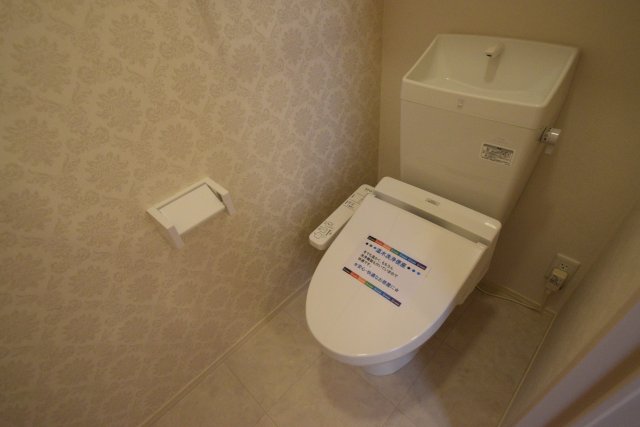 トイレ　Wisteria Mitsumata