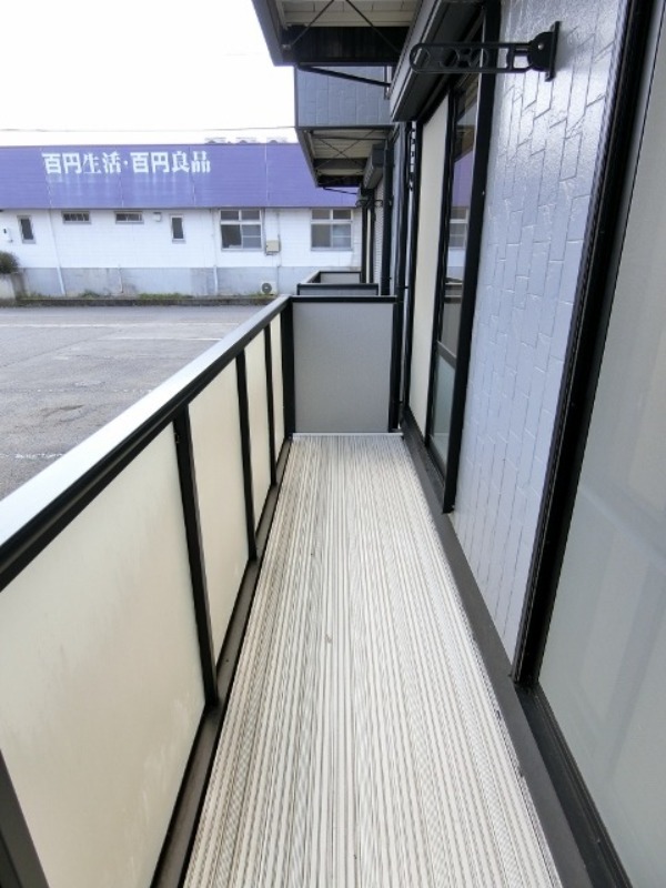 バルコニー　図面と現状に相違がある場合には現状を優先