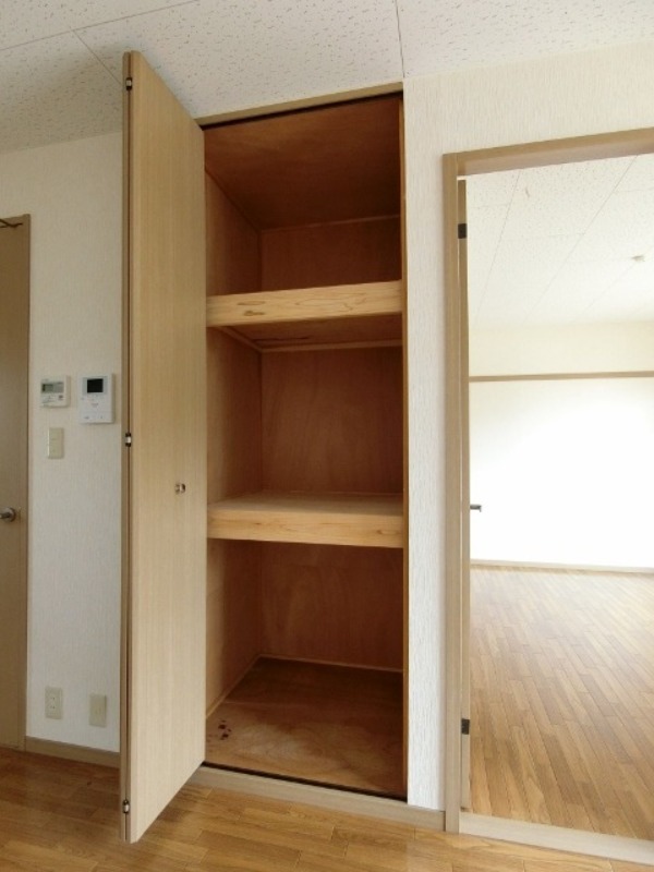 玄関　図面と現状に相違がある場合には現状を優先